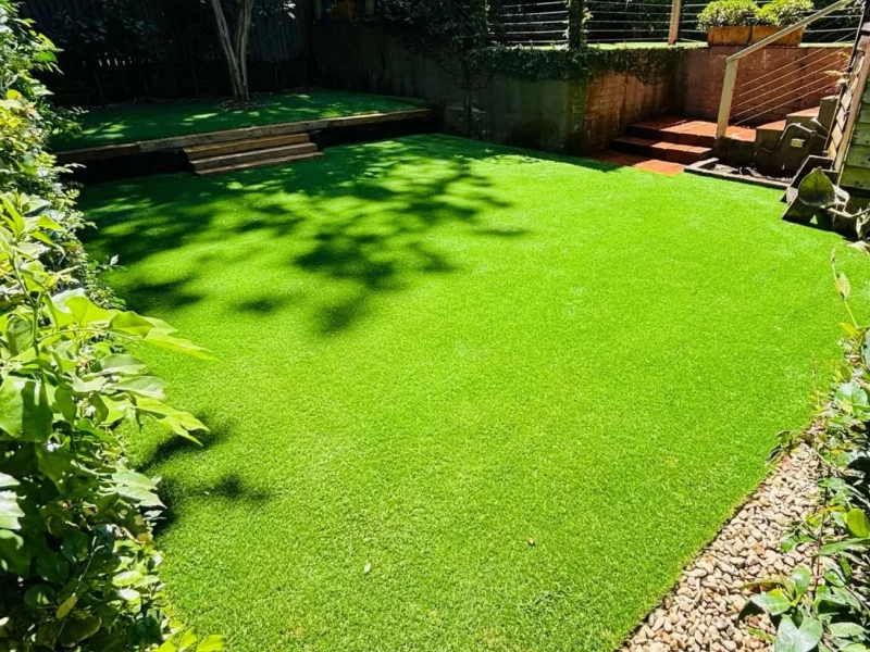 Homepage 6 Front and backyard artificial lawns